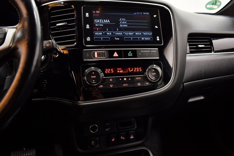 Mitsubishi Outlander PHEV vaihtoauto