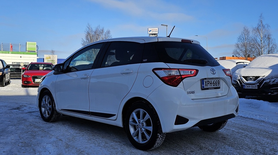 Toyota Yaris vaihtoauto