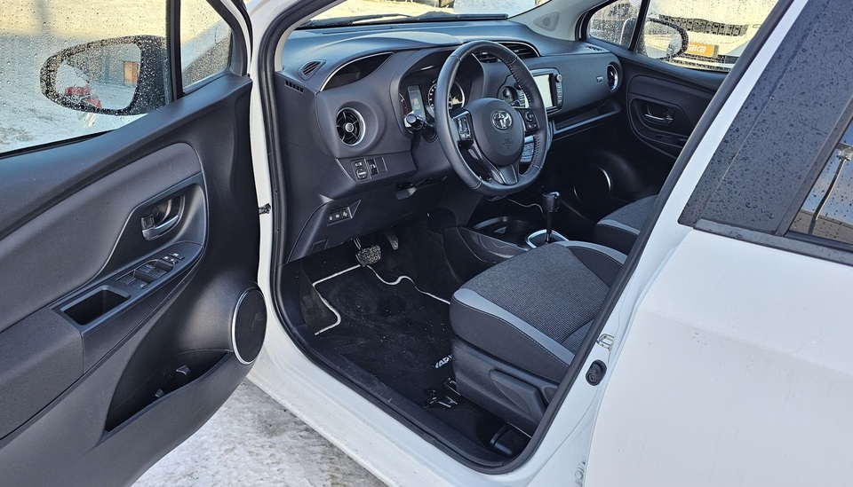 Toyota Yaris vaihtoauto