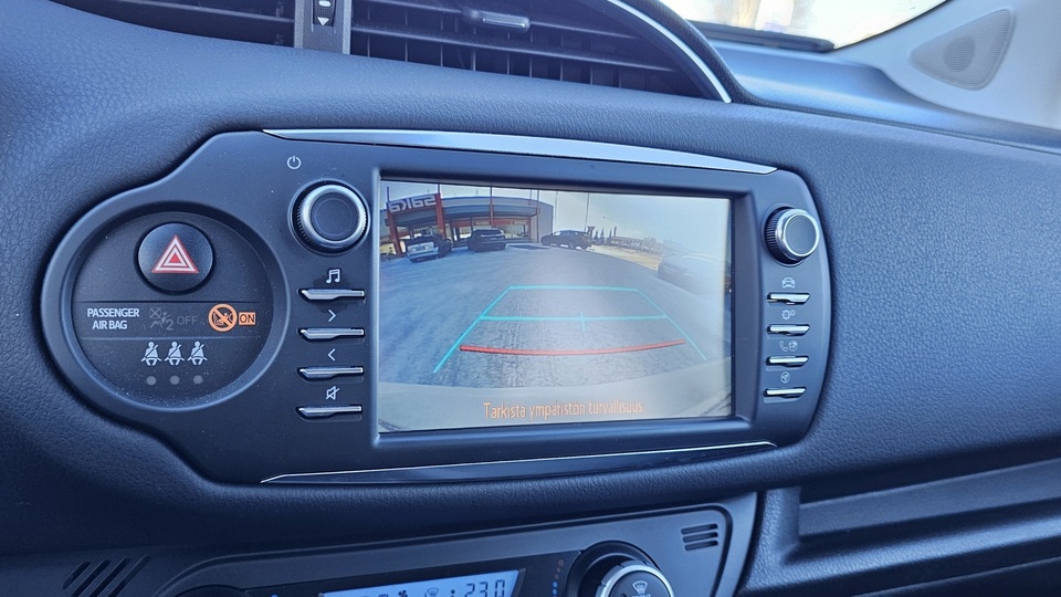 Toyota Yaris vaihtoauto