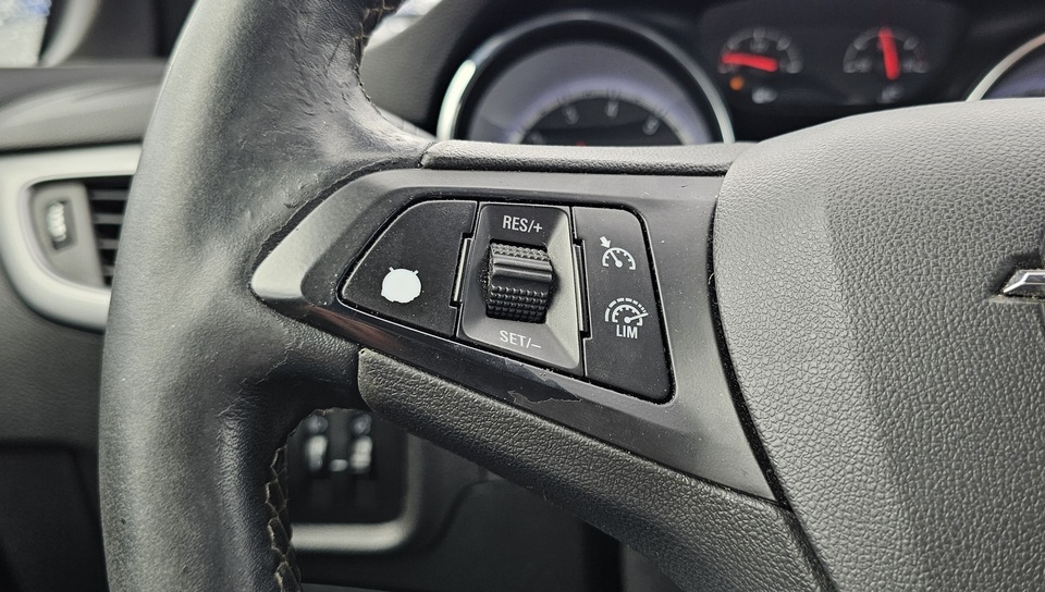 Opel Astra vaihtoauto