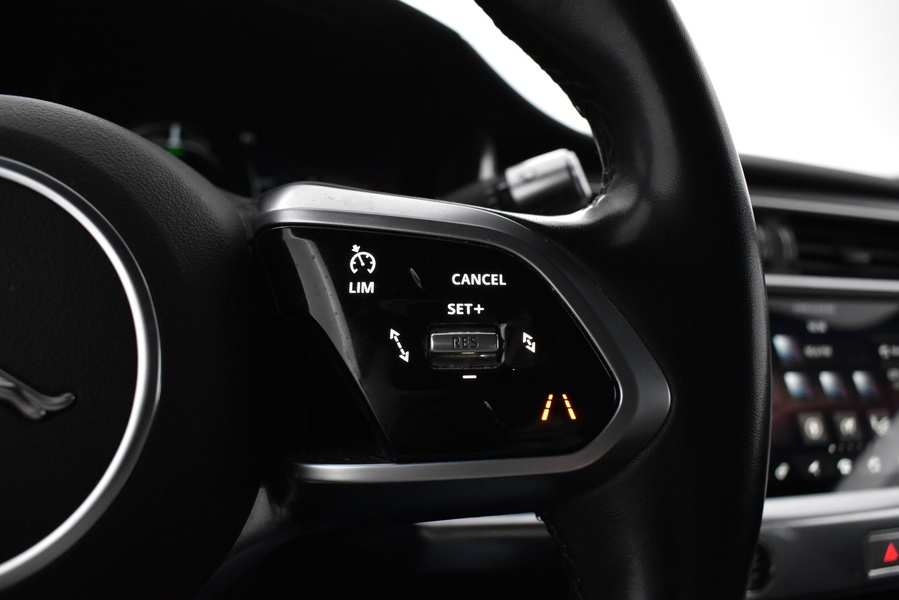 Jaguar I-PACE vaihtoauto