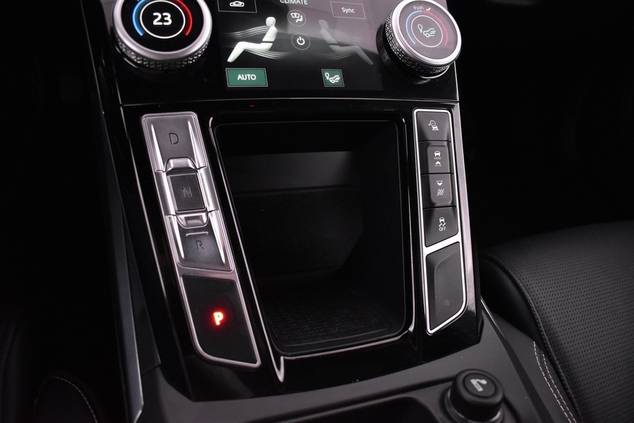 Jaguar I-PACE vaihtoauto