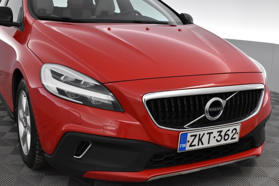 Volvo V40 Cross Country vaihtoauto