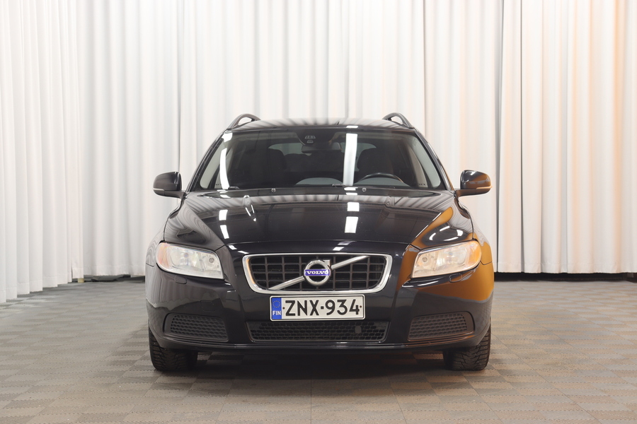 Volvo V70 vaihtoauto