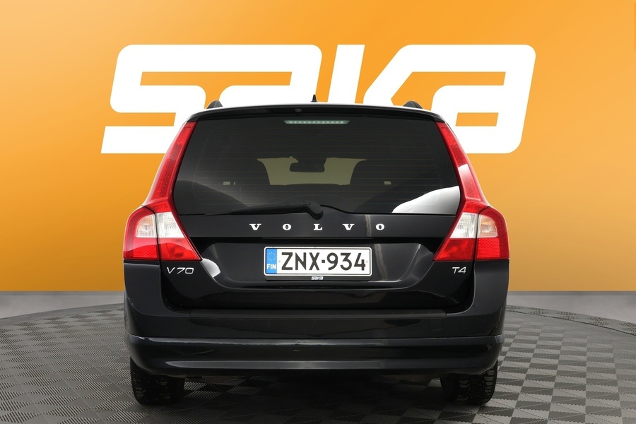 Volvo V70 vaihtoauto