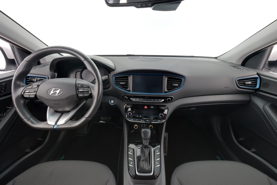 Hyundai IONIQ hybrid vaihtoauto