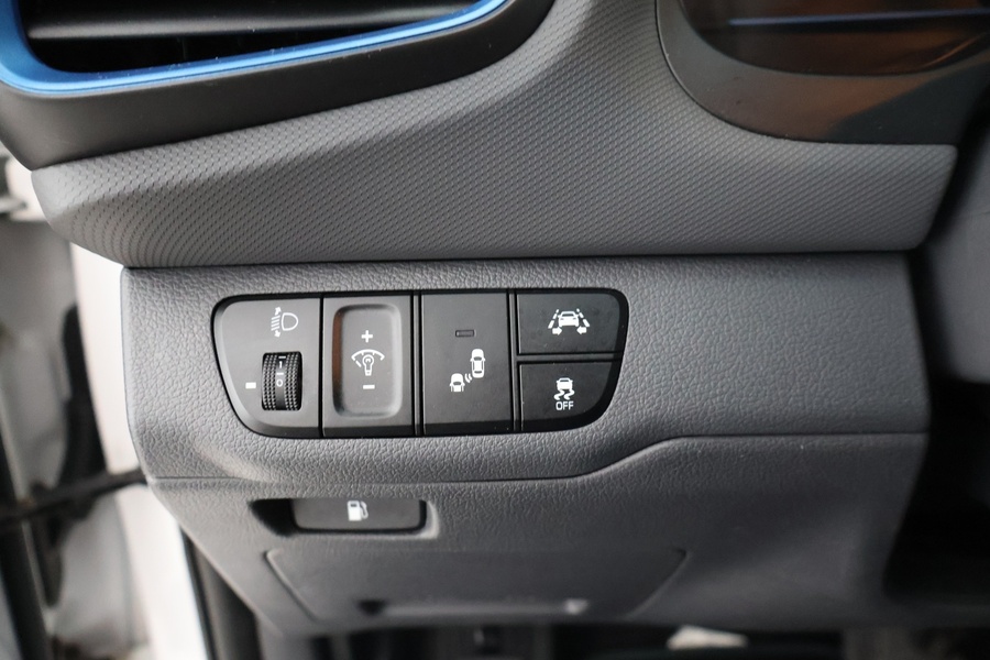 Hyundai IONIQ hybrid vaihtoauto