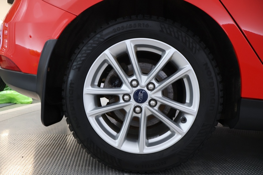 Ford Focus vaihtoauto