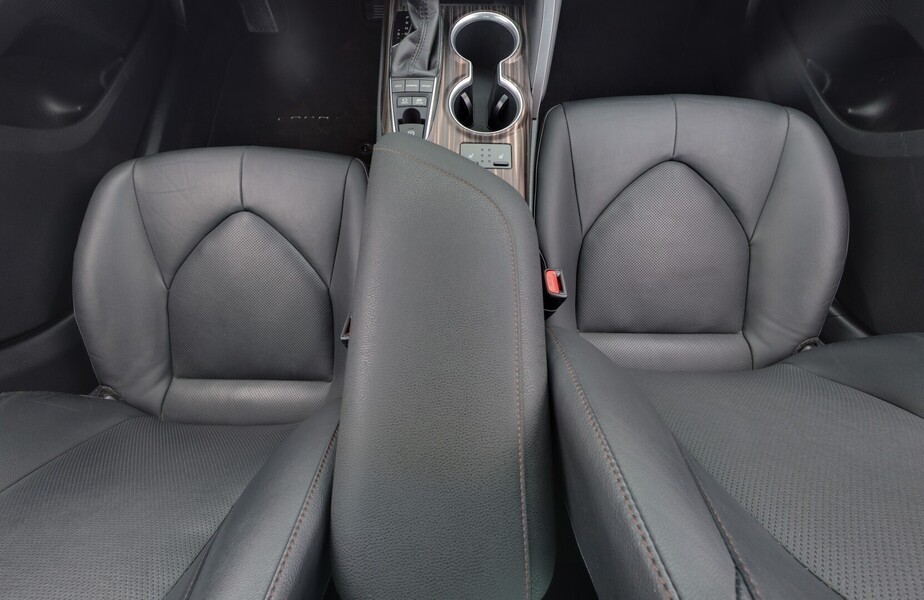 Toyota Camry vaihtoauto