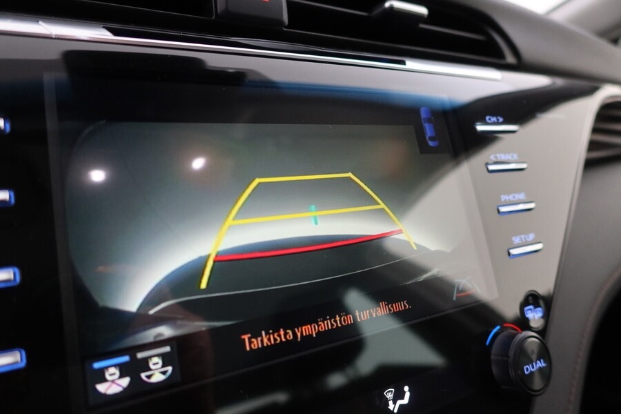 Toyota Camry vaihtoauto