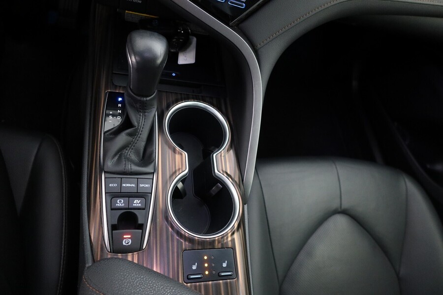 Toyota Camry vaihtoauto