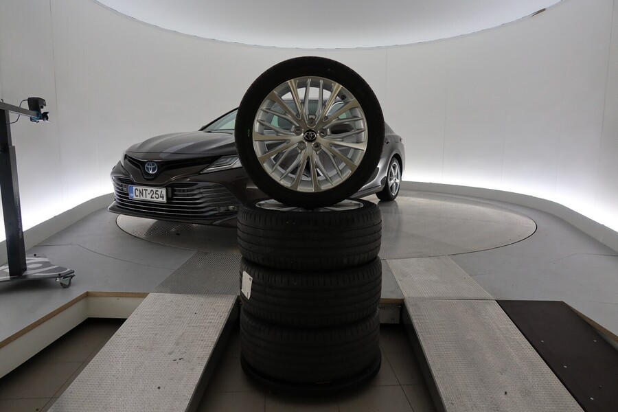 Toyota Camry vaihtoauto