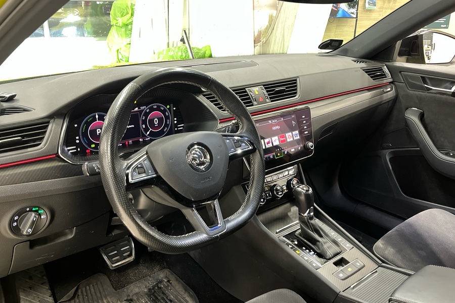 Skoda Superb vaihtoauto