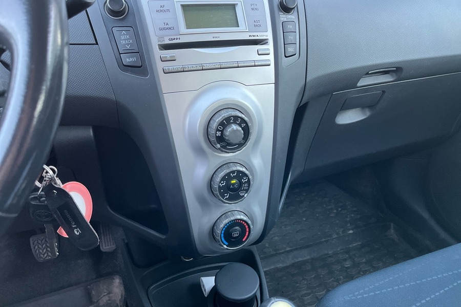 Toyota Yaris vaihtoauto