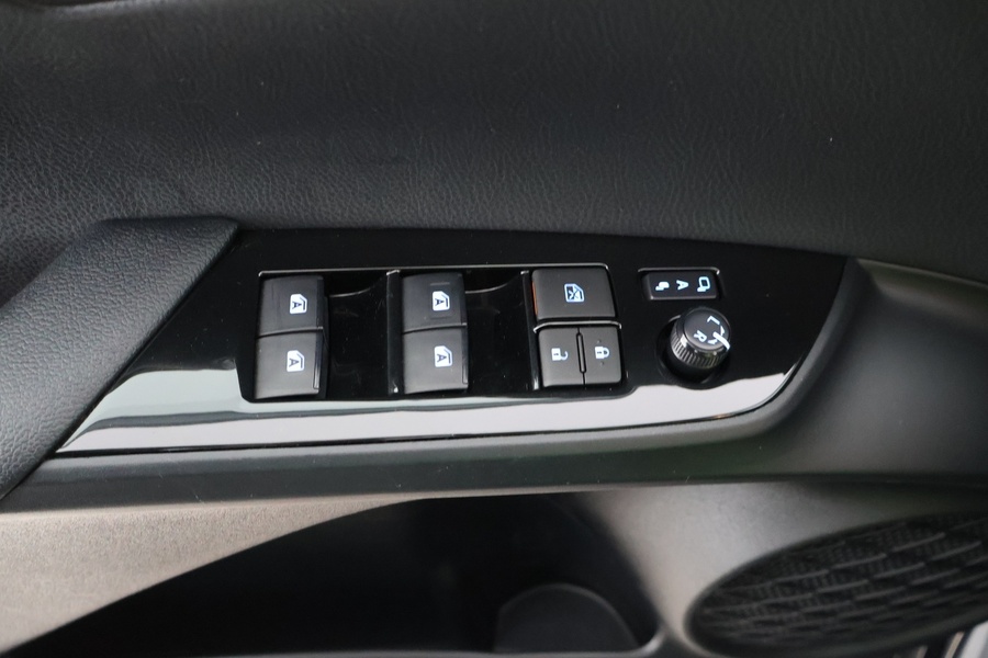 Toyota Prius Plug-in vaihtoauto