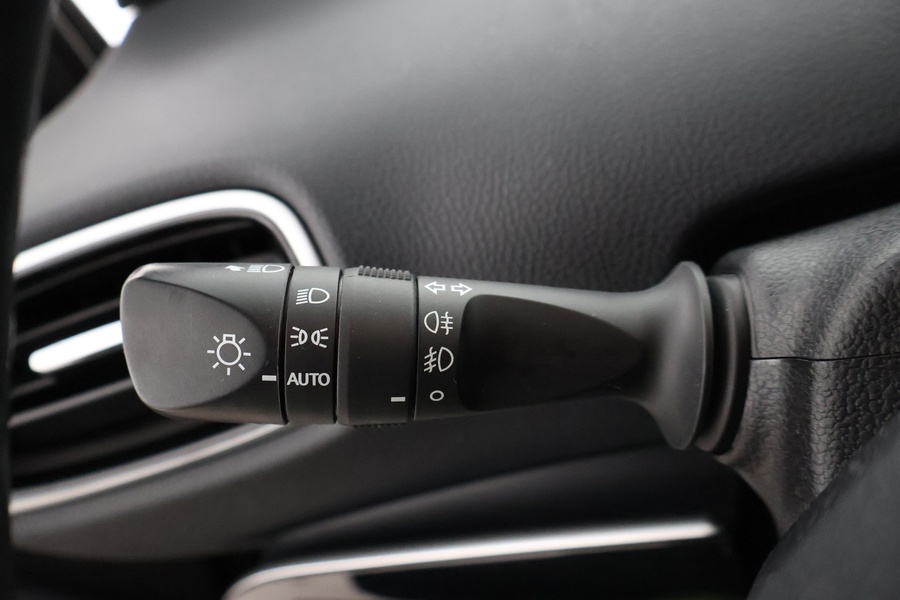 Toyota Prius Plug-in vaihtoauto