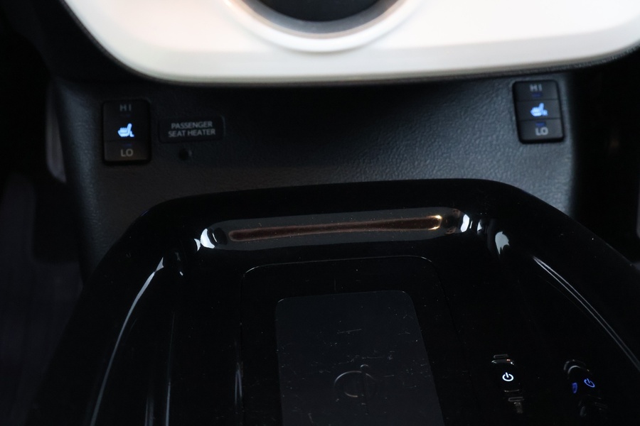 Toyota Prius Plug-in vaihtoauto