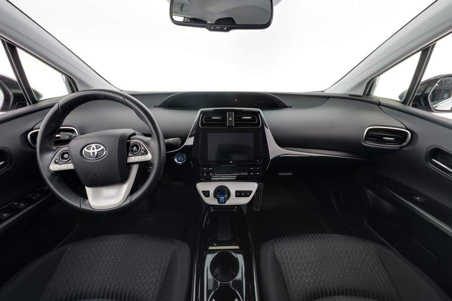 Toyota Prius Plug-in vaihtoauto