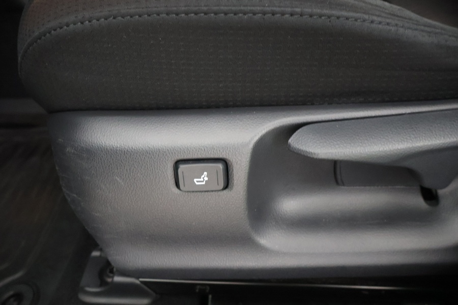 Toyota Prius Plug-in vaihtoauto