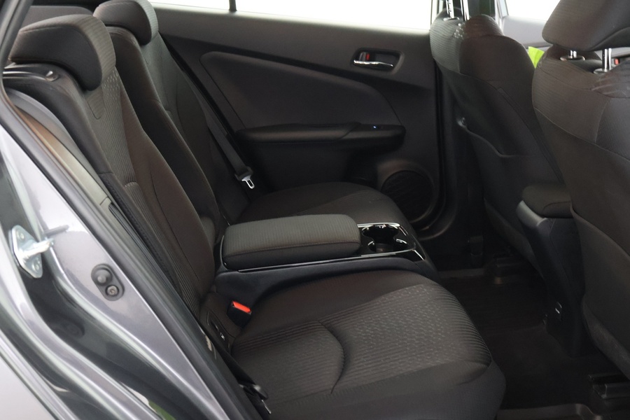 Toyota Prius Plug-in vaihtoauto