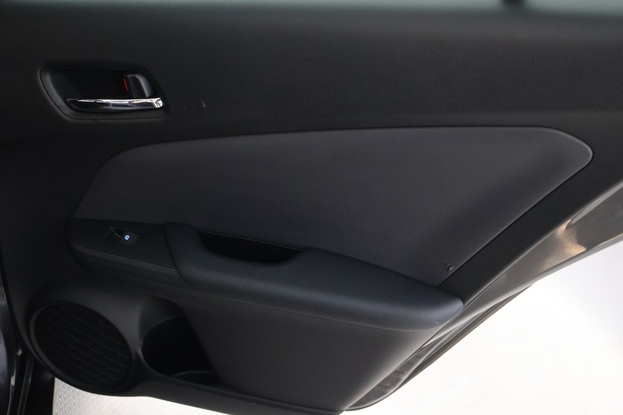 Toyota Prius Plug-in vaihtoauto