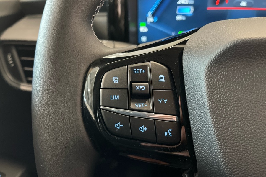 Ford Transit Courier vaihtoauto