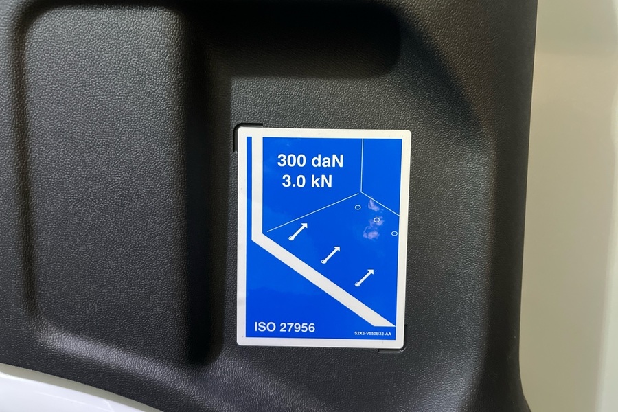 Ford Transit Courier vaihtoauto