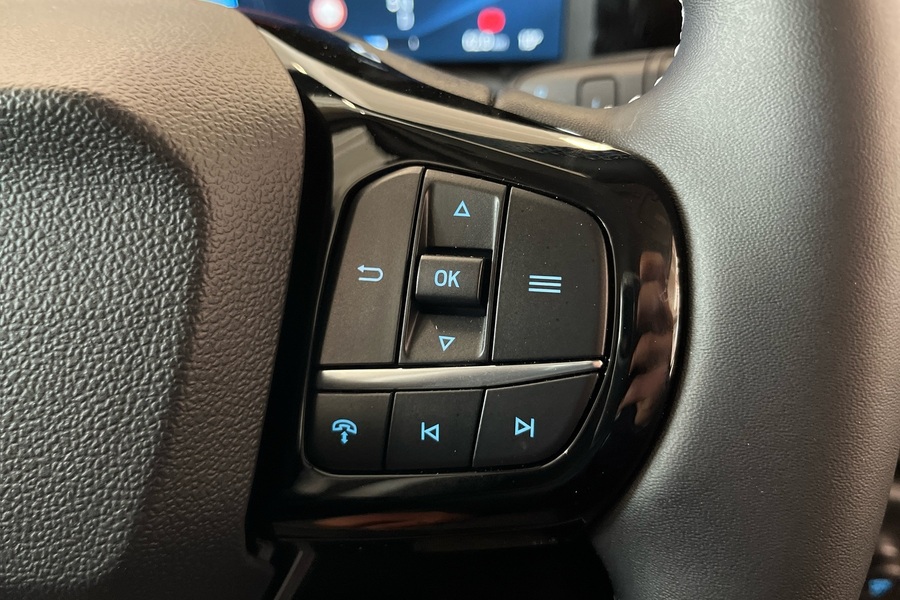 Ford Transit Courier vaihtoauto