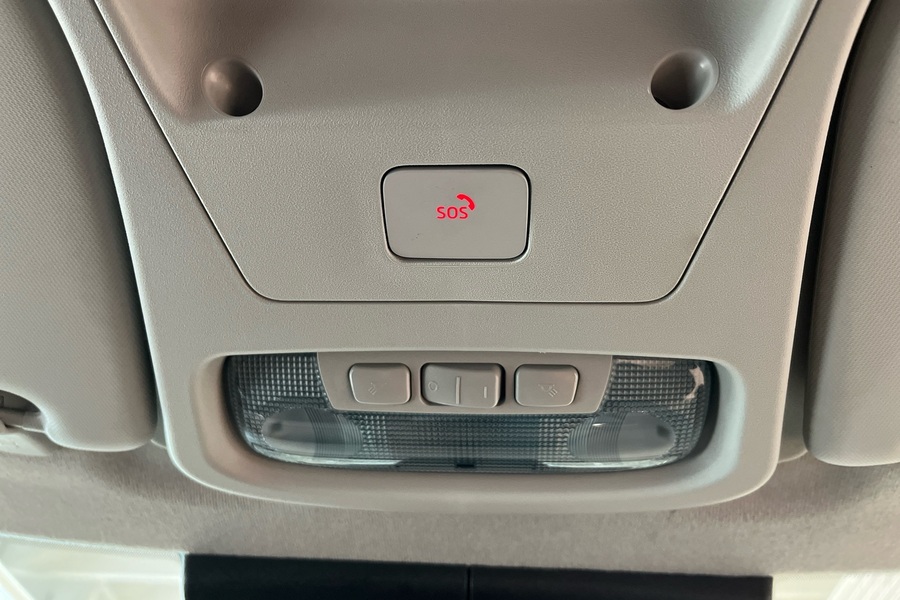 Ford Transit Courier vaihtoauto