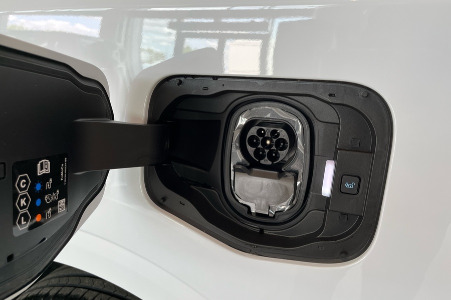 Ford Transit Courier vaihtoauto