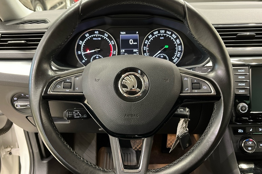 Skoda Superb vaihtoauto