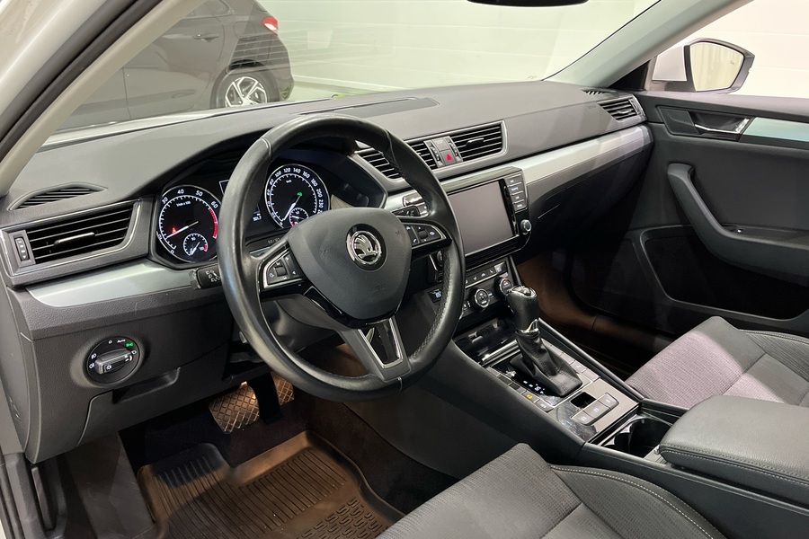 Skoda Superb vaihtoauto