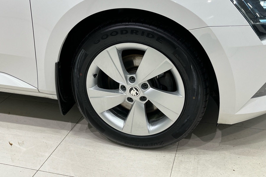 Skoda Superb vaihtoauto