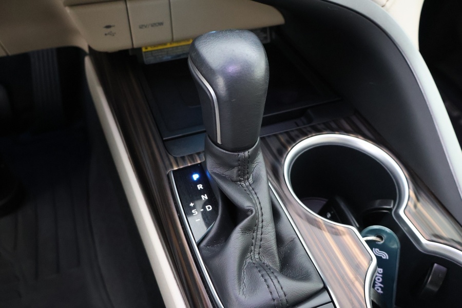 Toyota Camry vaihtoauto