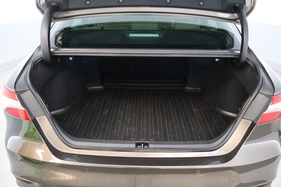 Toyota Camry vaihtoauto