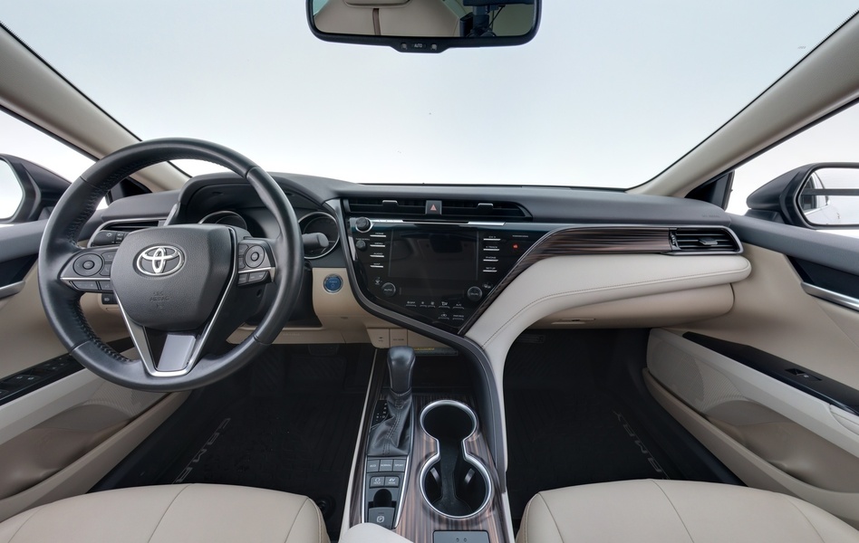 Toyota Camry vaihtoauto