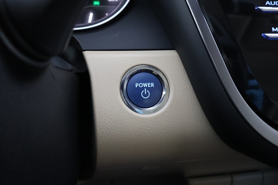 Toyota Camry vaihtoauto