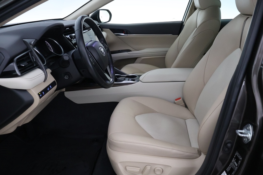 Toyota Camry vaihtoauto