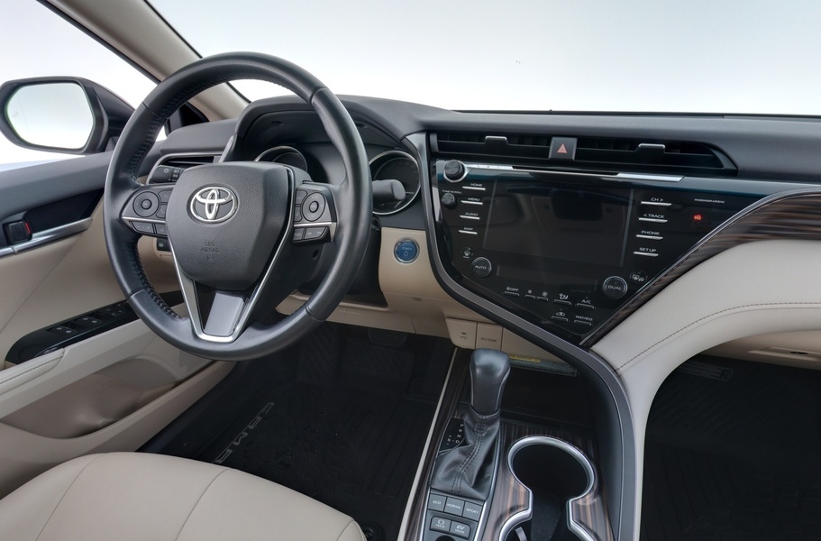 Toyota Camry vaihtoauto
