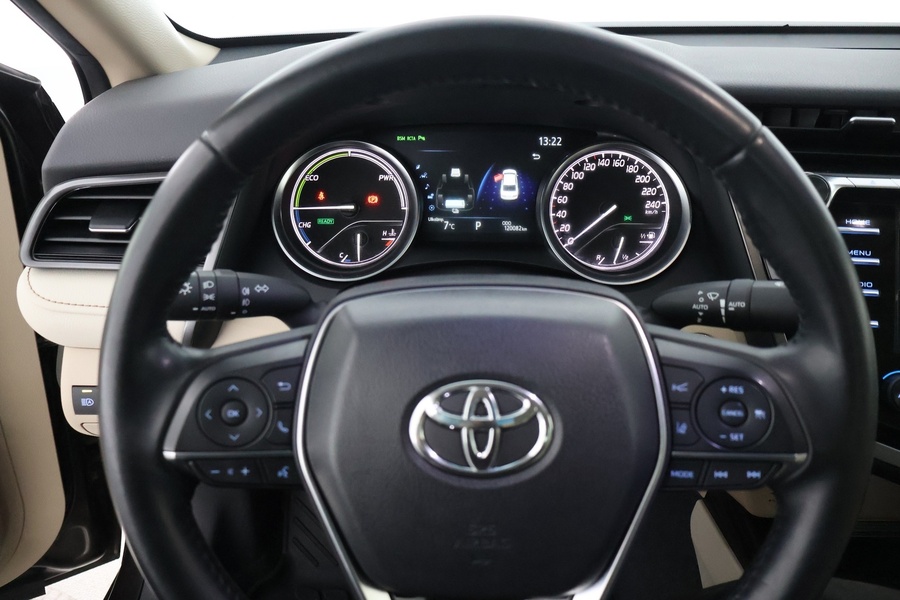 Toyota Camry vaihtoauto