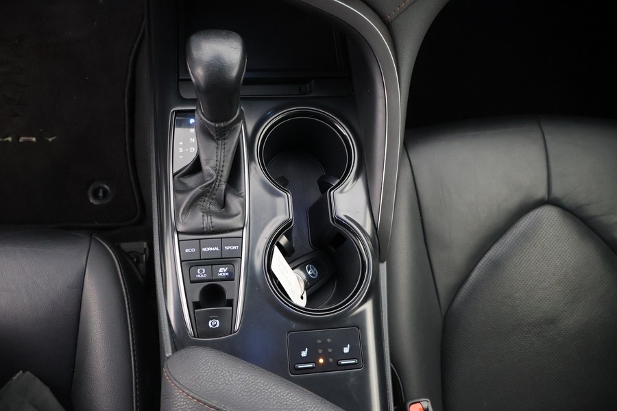 Toyota Camry vaihtoauto