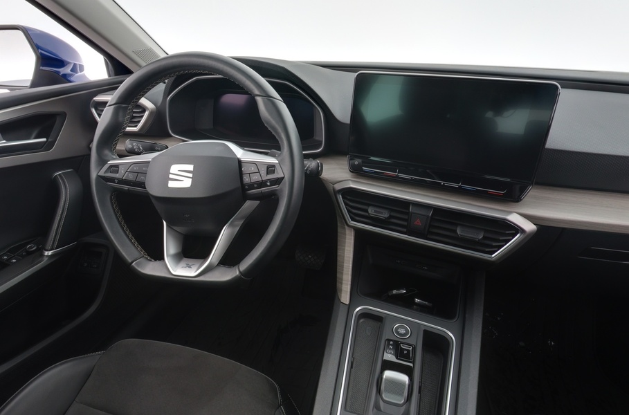 SEAT Leon Sportstourer vaihtoauto