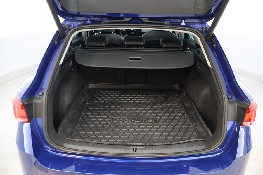 SEAT Leon Sportstourer vaihtoauto