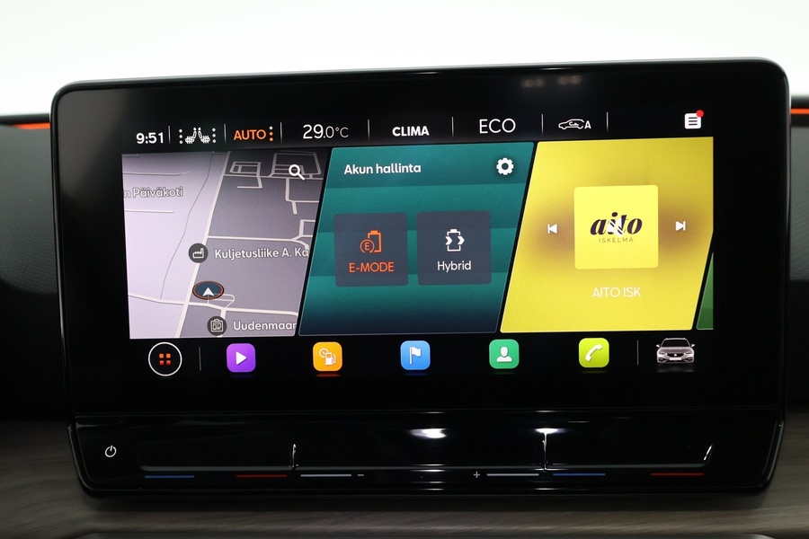 SEAT Leon Sportstourer vaihtoauto