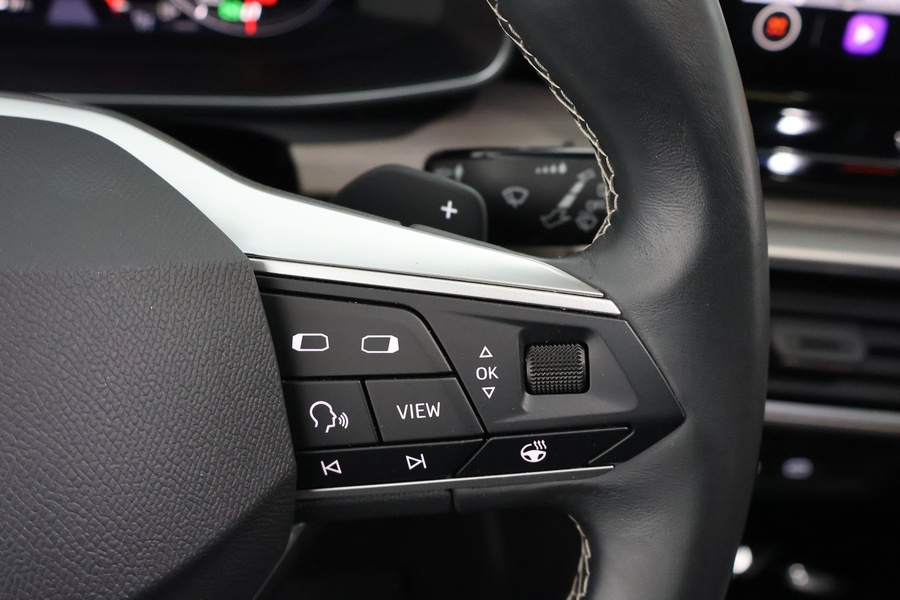 SEAT Leon Sportstourer vaihtoauto