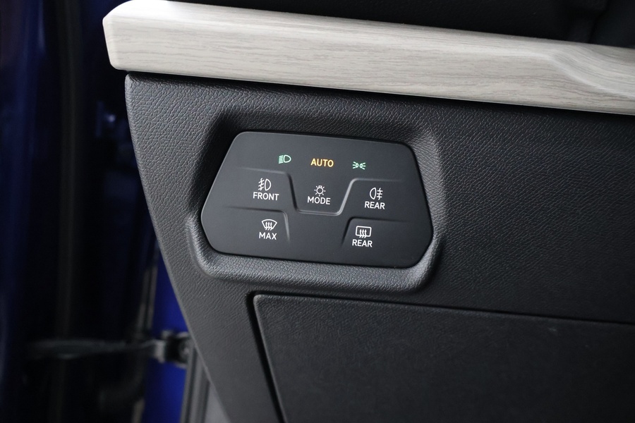 SEAT Leon Sportstourer vaihtoauto