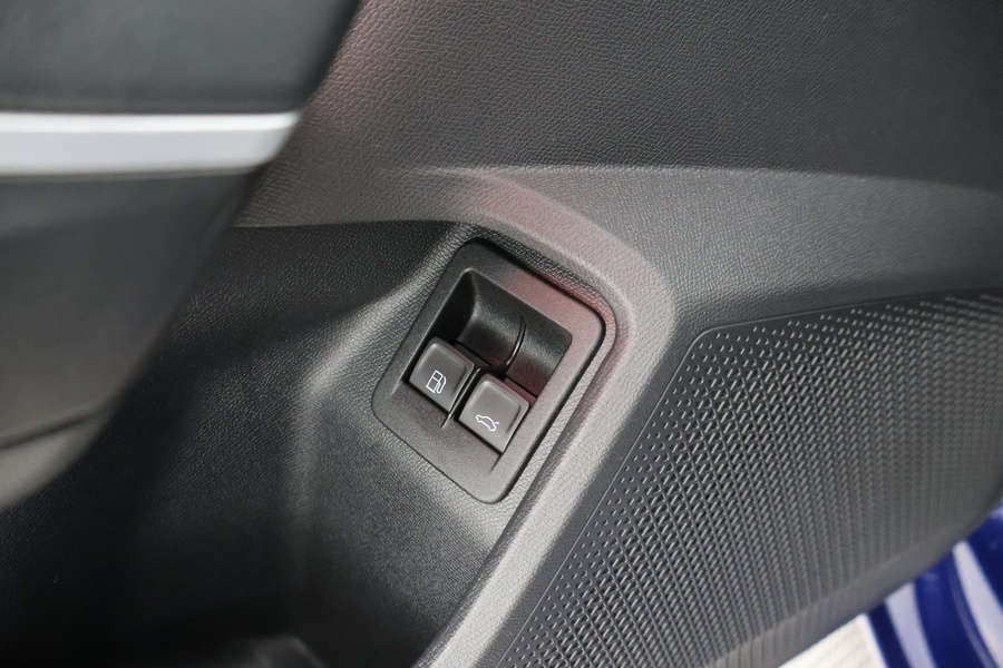 SEAT Leon Sportstourer vaihtoauto