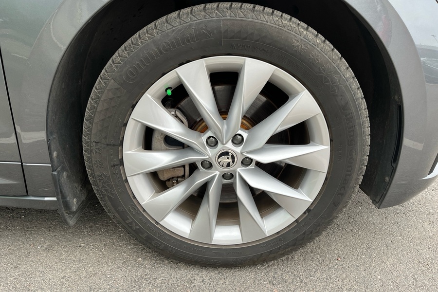 Skoda Enyaq vaihtoauto