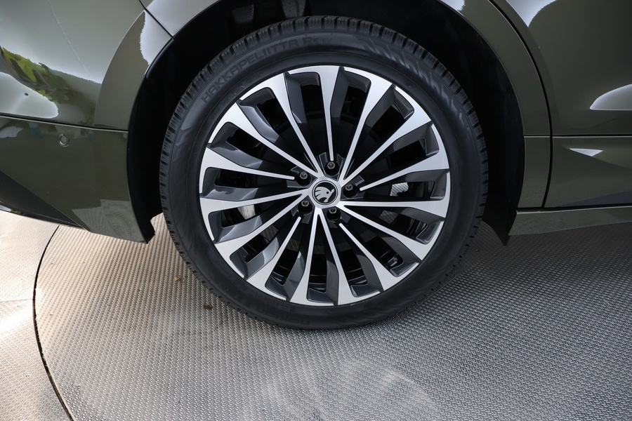 Skoda Enyaq vaihtoauto